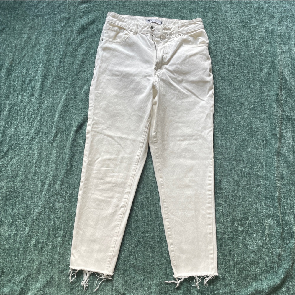 Zara White Frayed Hem Women Jeans Size 6